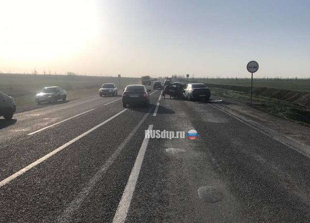 Водитель «Лады» разбился об «Infiniti» на трассе «Кавказ» в Дагестане