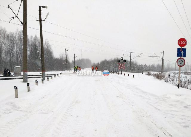 Пассажирка «Лады» погибла в ДТП с поездом в Кировской области