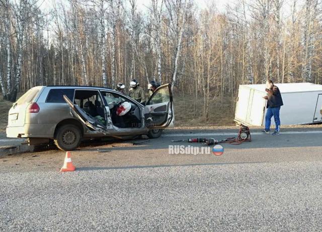 Два пассажира «Ниссана» погибли в ДТП на трассе «Сибирь»