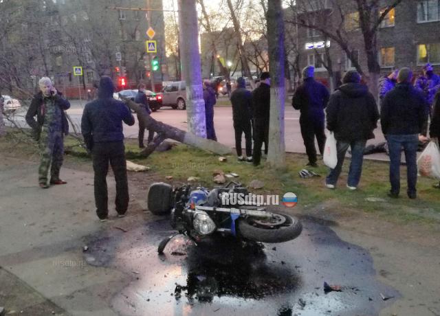 Момент смертельного ДТП с мотоциклистом в Москве