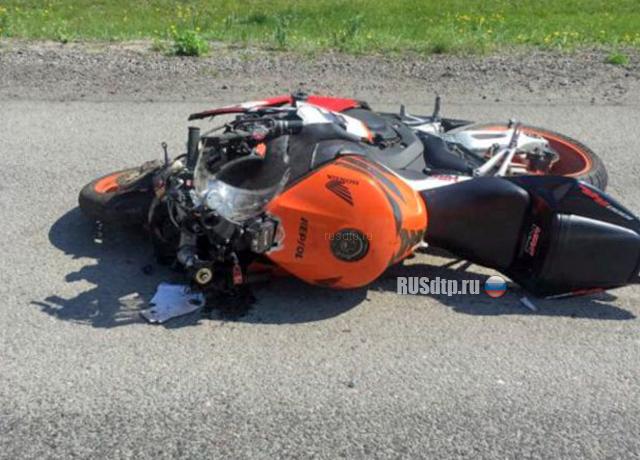 Мотоциклист и его пассажир погибли в ДТП на трассе М-4