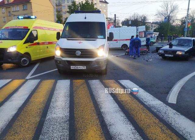 Двое погибли в ДТП с участием мотоцикла в Калининграде. ВИДЕО