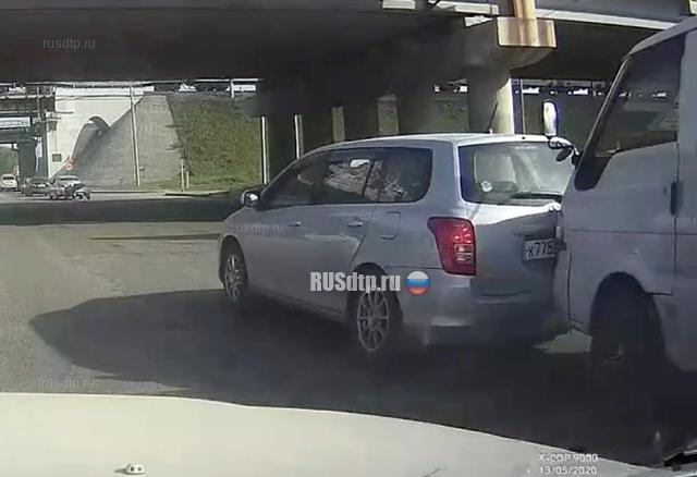 Получил удар от грузовика Получил удар от грузовика