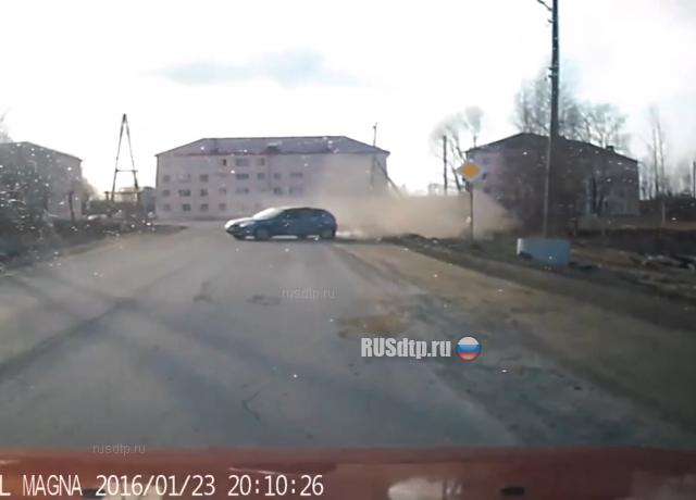Пьяный водитель сбил пешеходов в Беломорске. ВИДЕО
