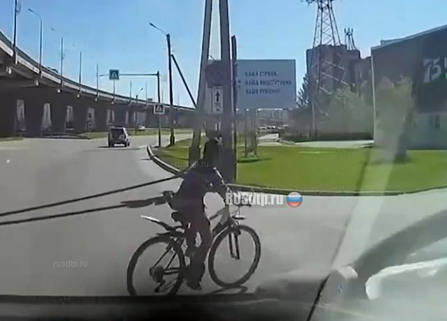 9-летний мальчик на велосипеде попал под колеса автомобиля в Новом Уренгое