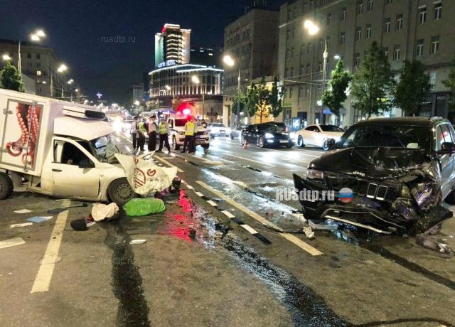 Пьяный Михаил Ефремов устроил смертельное в ДТП в центре Москвы