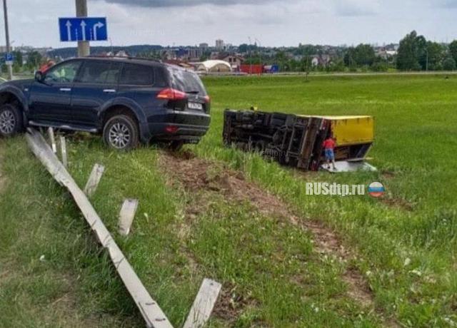 Под Минском пьяный водитель врезался в грузовик