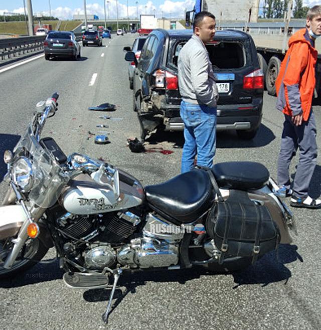 Мотоциклист погиб в ДТП на КАД