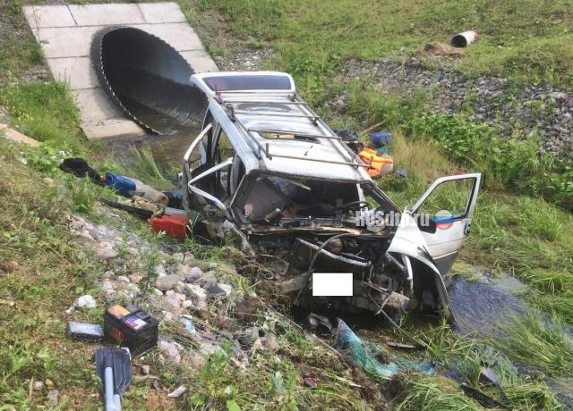 Водитель и пассажир микроавтобуса погибли в ДТП под Вологдой