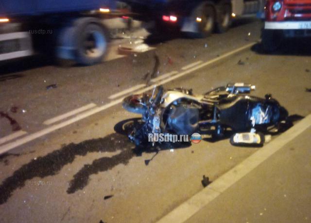 В Новошахтинске 21-летняя девушка разбилась на мотоцикле вместе со своим парнем