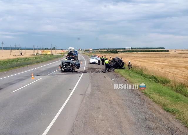 Момент смертельного ДТП на трассе М-5 в Татарстане. ВИДЕО