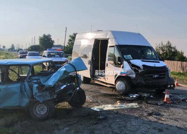 В Хакасии в ДТП с автобусом погиб пассажир «Жигулей»