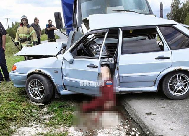 Водитель и пассажир «Лады» погибли в ДТП в поселке Новые Бурасы