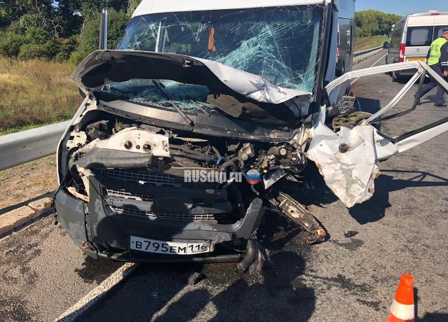 Водитель и пассажир «Фольксвагена» погибли в ДТП с автобусом в Татарстане