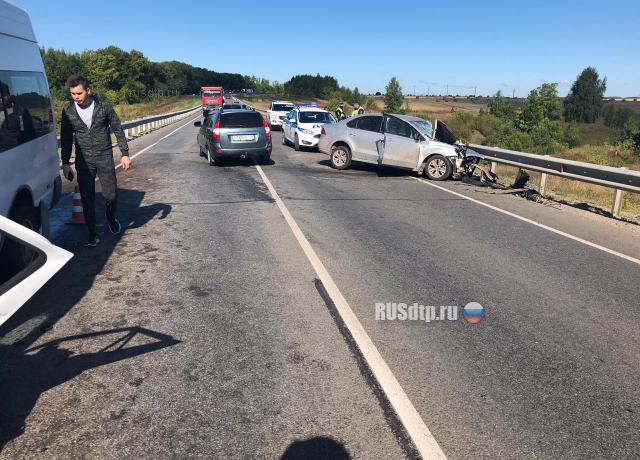 Водитель и пассажир «Фольксвагена» погибли в ДТП с автобусом в Татарстане