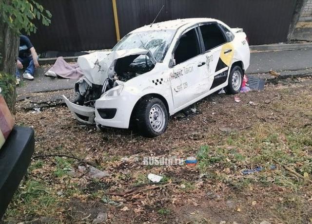 В Ставрополе в ДТП погибла пассажирка такси