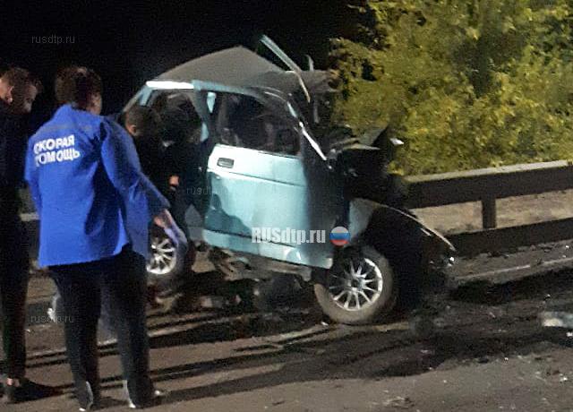 Пятеро погибли в лобовом столкновении автомобилей в Лискинском районе