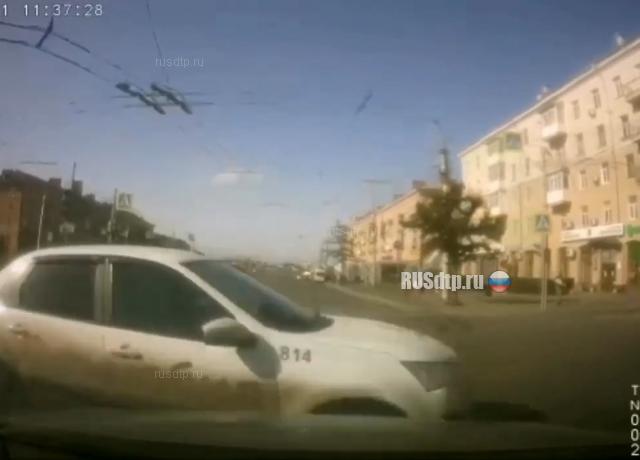 В Омске в ДТП с участием двух автомобилей пострадала женщина