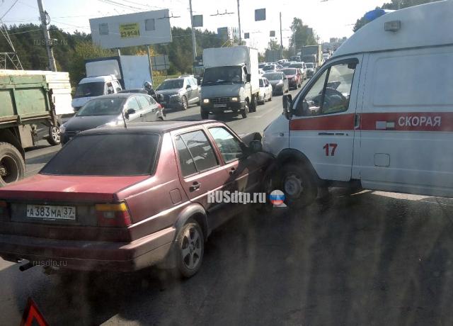 ДТП в Иванове с участием скорой помощи