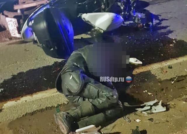 Парень с девушкой разбились на мотоцикле в Малоярославце