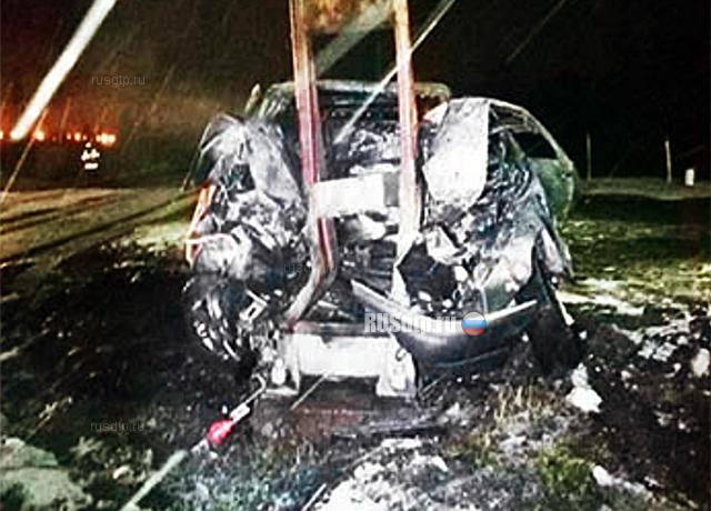 В Карелии водитель и два пассажира сгорели в автомобиле после ДТП