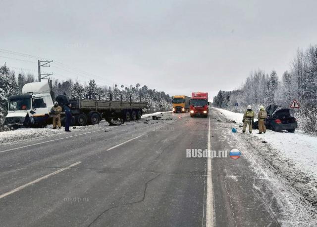 Водитель и пассажир «Шевроле» погибли в ДТП на трассе Сургут — Нижневартовск