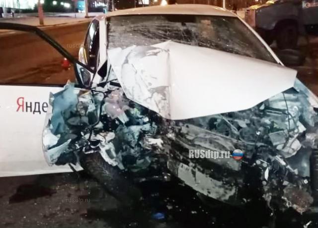 21-летняя пассажирка такси погибла в ДТП в Кемерове