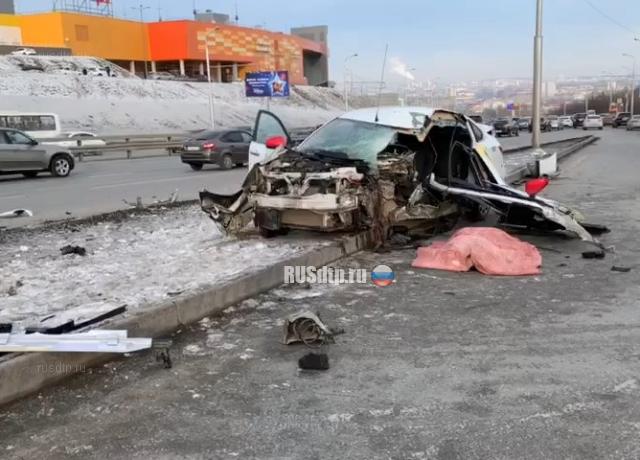 Таксист погиб в ДТП в Уфе