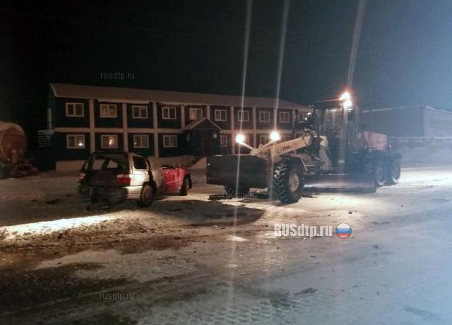 Водитель Subaru погиб в ДТП с автогрейдером в Новом Уренгое