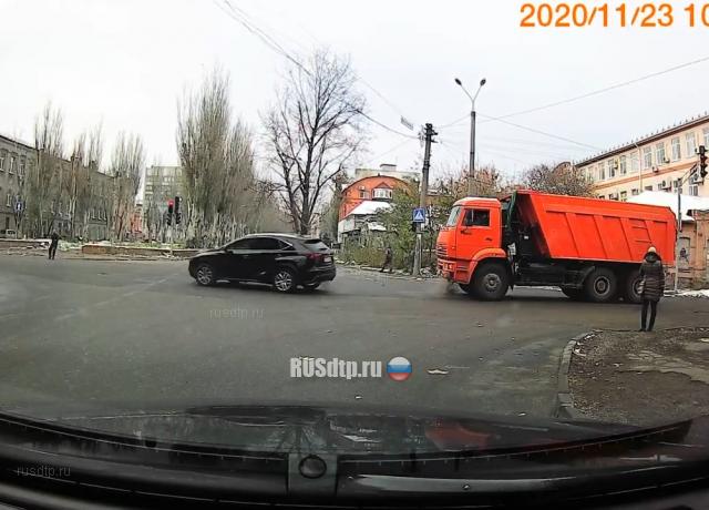 Камаз vs Lexus Камаз vs Lexus