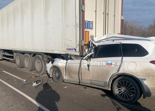 Женщина-водитель и её пассажир погибли в жутком ДТП под Ростовом