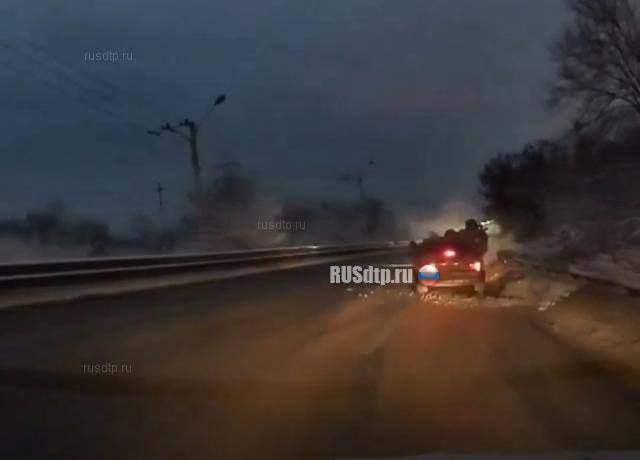 ДТП возле Императорского моста в Ульяновске ДТП возле Императорского моста в Ульяновске
