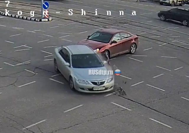 ДТП в Днепре на проспекте Богдана Хмельницкого ДТП в Днепре на проспекте Богдана Хмельницкого