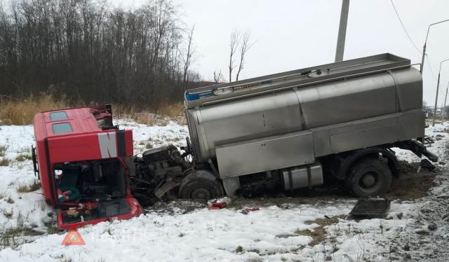 30-летний водитель «Шевроле» погиб в ДТП под Ярославлем