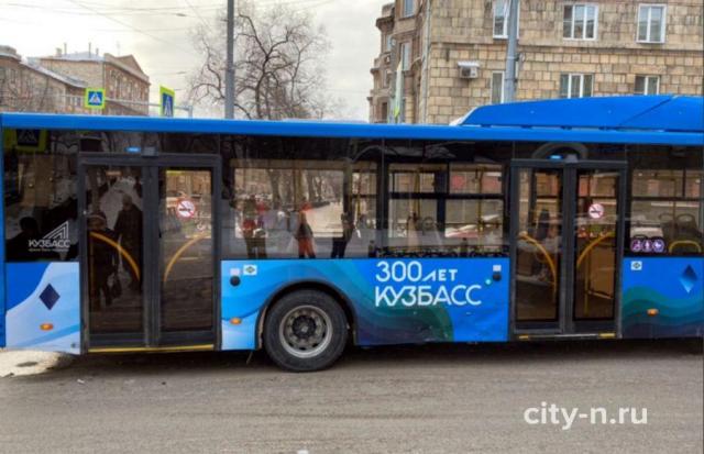 Момент ДТП с автобусом в Новокузнецке попал на видео