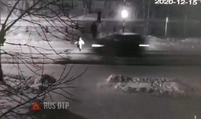 В Усинске автомобиль сбил 5-летнего мальчика. ВИДЕО