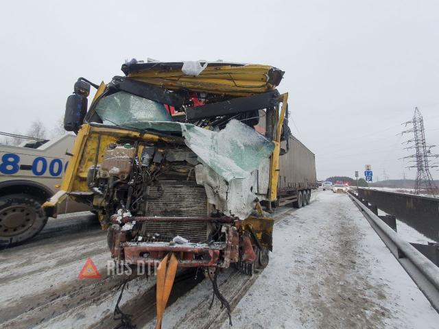 Массовое ДТП с участием грузовиков произошло на Урале