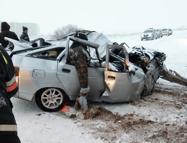 Водитель и пассажир «Лады» погибли в ДТП под Уфой