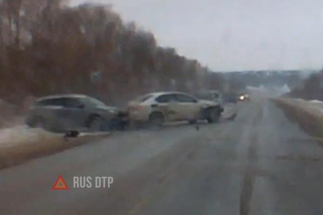 ДТП на автодороге Чебоксары — Сурское ДТП на автодороге Чебоксары — Сурское