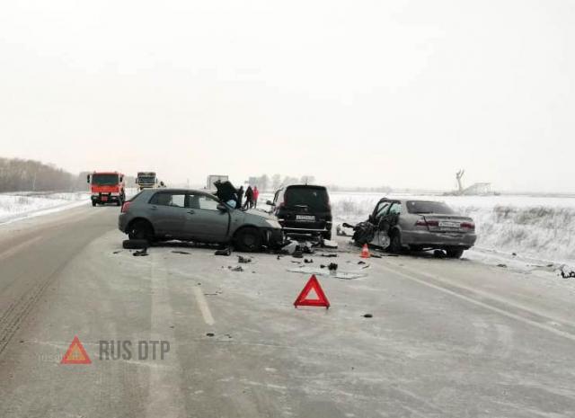 Женщина-водитель «Тойоты» погибла в ДТП под Новосибирском