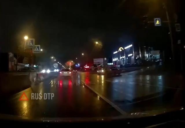 ДТП на улице Доватора в Ростове-на-Дону ДТП на улице Доватора в Ростове-на-Дону
