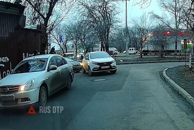 ДТП в Ростове-на-Дону на улице Извилистой ДТП в Ростове-на-Дону на улице Извилистой