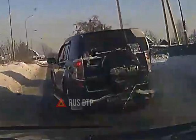 На скорости влетел в сугроб На скорости влетел в сугроб
