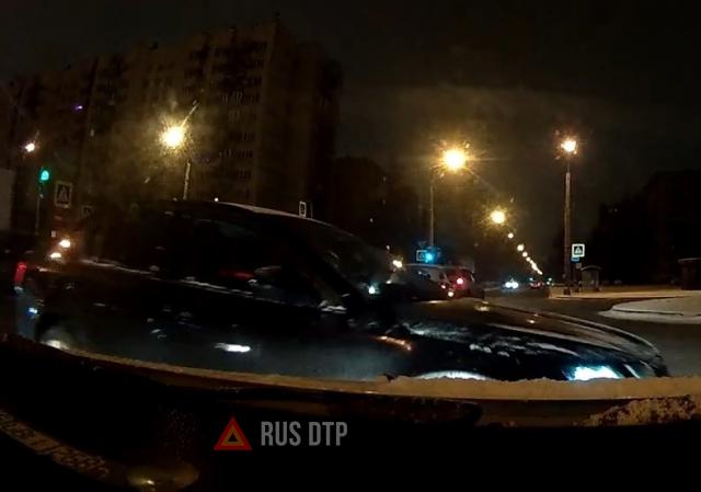 ДТП на Богатырском проспекте в Санкт-Петербурге ДТП на Богатырском проспекте в Санкт-Петербурге