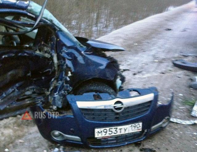 Женщина-водитель «Опеля» погибла в ДТП в Подмосковье