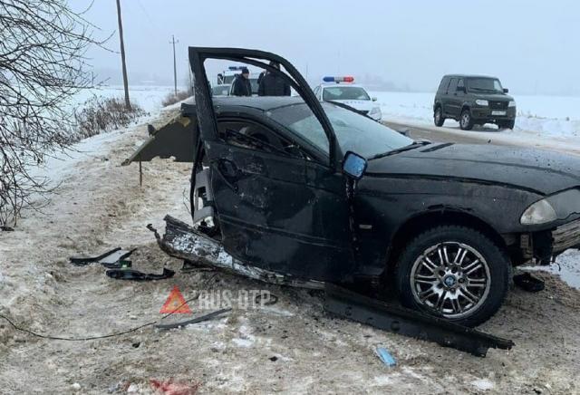 BMW разорвало на части в результате ДТП в Нижегородской области