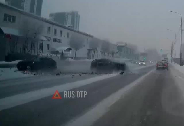 ДТП на Свердловской улице в Красноярске ДТП на Свердловской улице в Красноярске