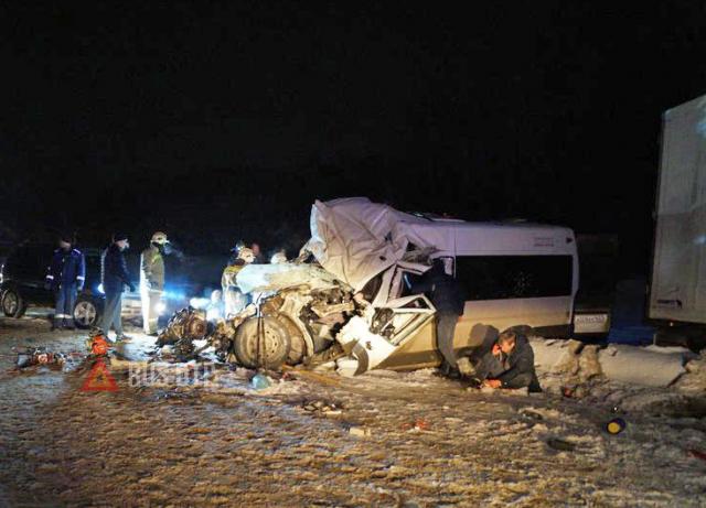 12 человек погибли в ДТП с автобусом в Самарской области
