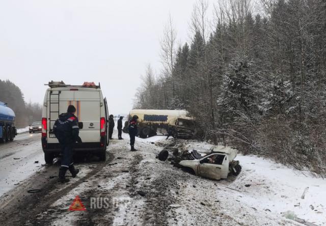 Водитель и пассажир «Лады» погибли в Тосненском районе