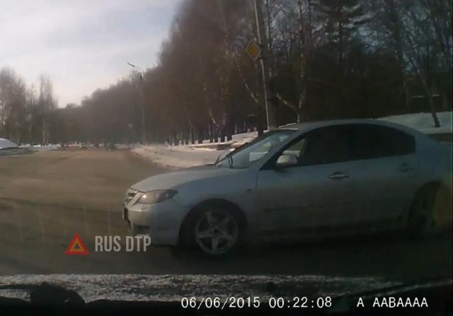 ДТП на перекрестке в Нижнекамске ДТП на перекрестке в Нижнекамске